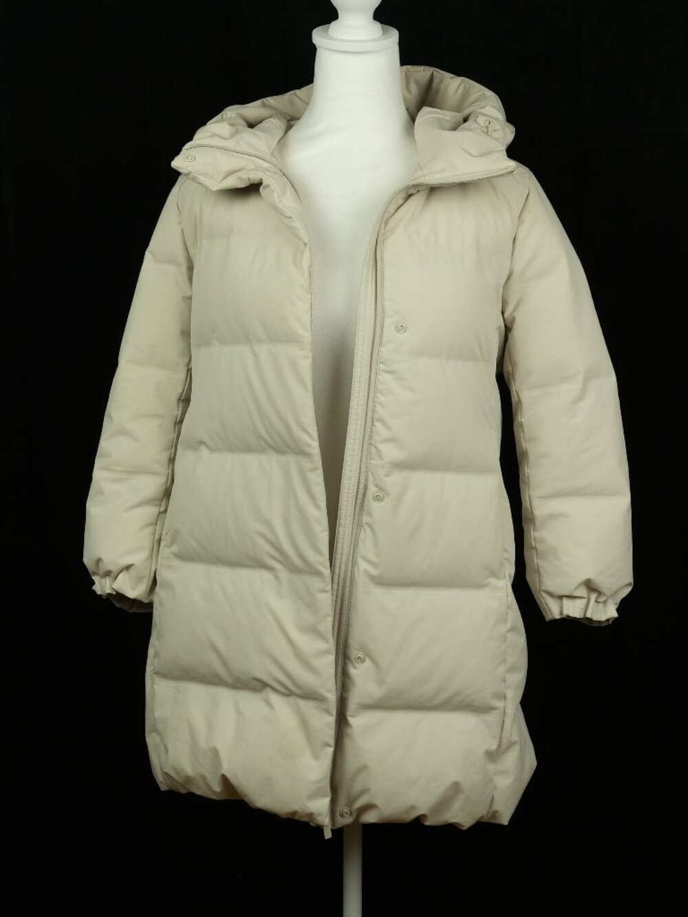 UNIQLO Seamless Down Coat Lightweight Puffer Jacket Beige Size XS